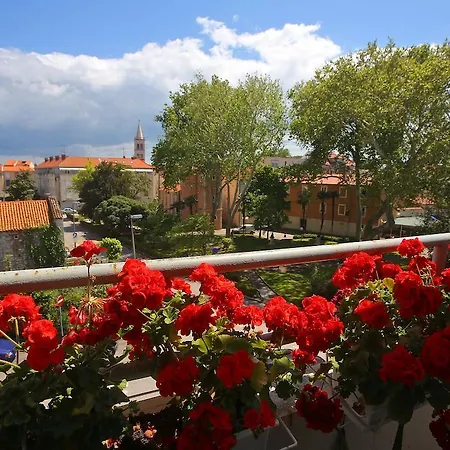 Sunset View 아파트 *