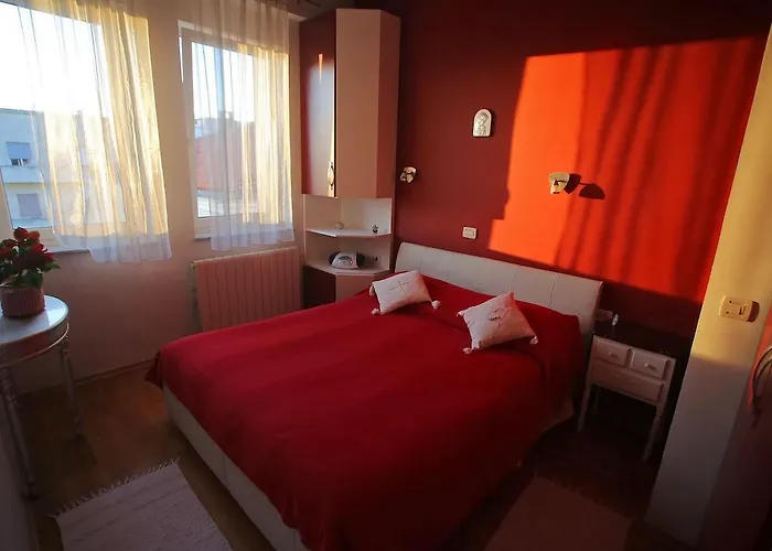 Sunset View 公寓 扎达尔