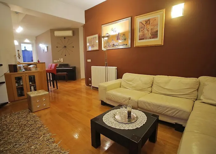 Sunset View 公寓 扎达尔